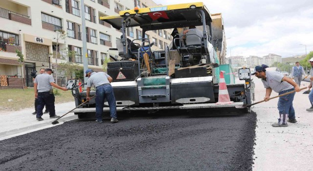 Meram Belediyesi asfaltlama ve altyapı çalışmalarını sürdürüyor