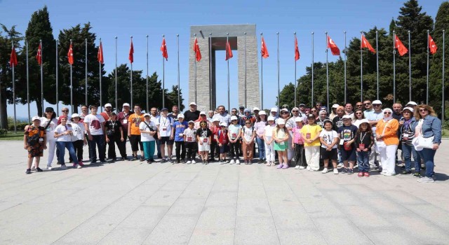 Meramın başarılı öğrencilerine Bursa ve Çanakkale gezisi ödülü