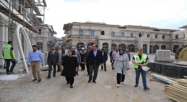 Mevlana Çarşısı ve Altın Çarşıda sona yaklaşıldı