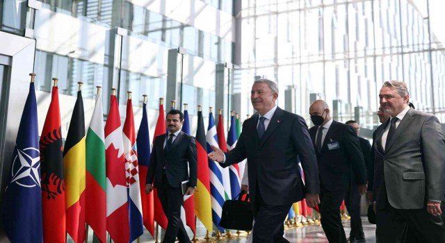 Milli Savunma Bakanı Akar, NATO Karargahında