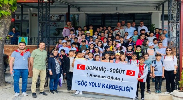 Minik öğrenciler Hayme Ana Türbesini ziyaret etti