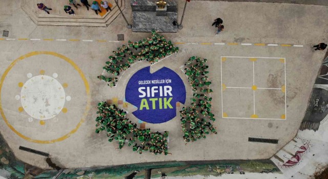 Miniklerden sıfır atık temalı dev şölen