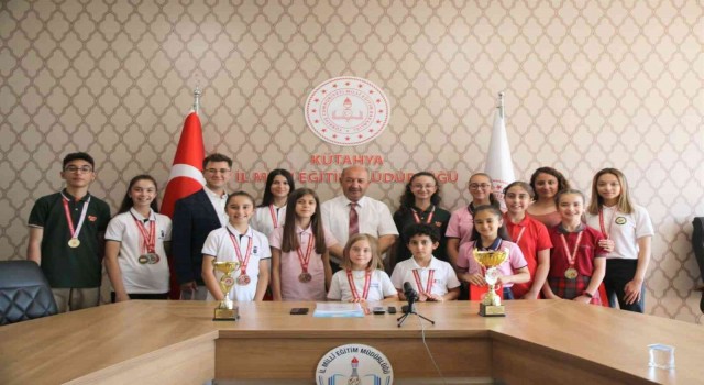 Müdür Başyiğit, dereceye giren Karate-Do öğrencilerini kabul etti
