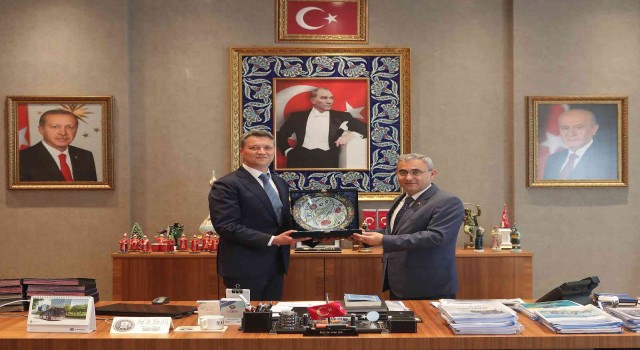 Müdür Sıralıdan Başkan Işıka ziyaret