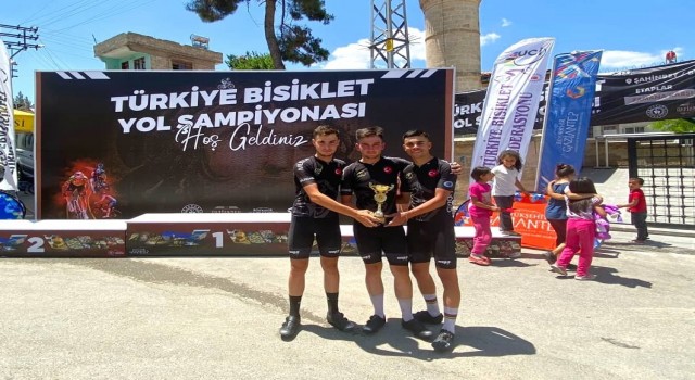Muğla Bisiklet Takımı Türkiye Şampiyonasından madalya ile döndü