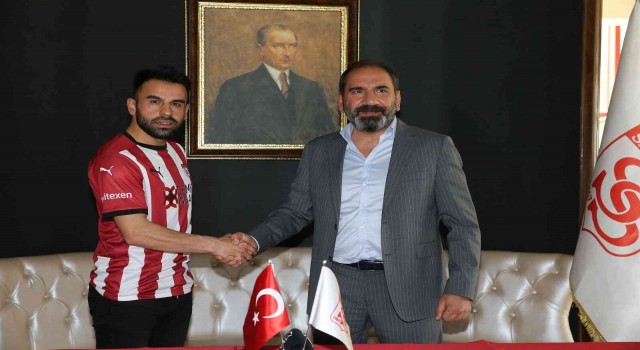 Murat Paluli resmen Sivassporda