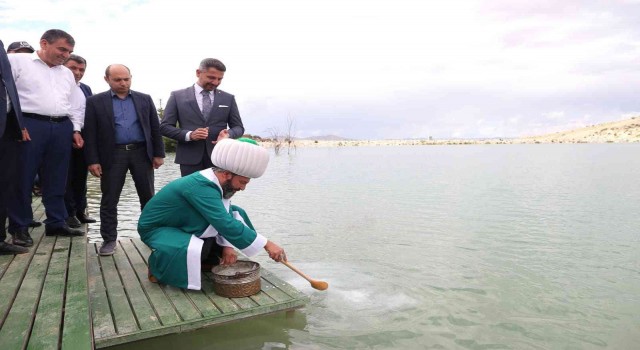 Nasrettin Hocanın köyünde göle maya çalındı