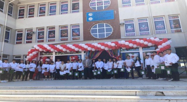 Nazillide karne ve yaz tatili sevinci