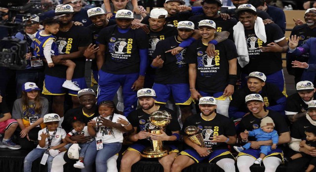 NBAde şampiyon Golden State Warriors