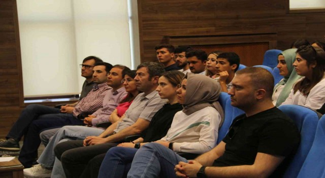 NEVÜde Bilime Yön Veren Türk-İslam Matematikçileri Semineri