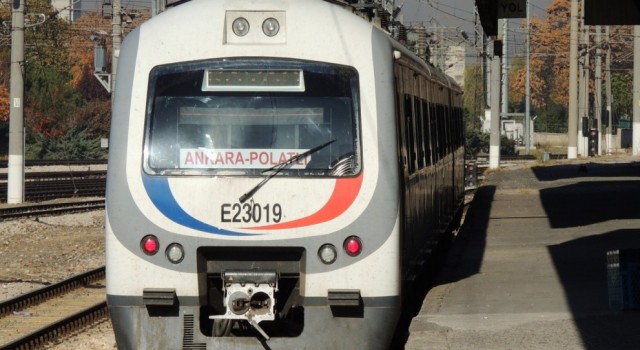 Öğrenci abonman kartları Polatlı-Ankara arasındaki trenlerde de geçerli olacak