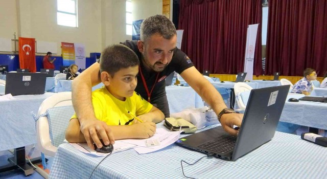 Öğrenciler Deneyap Teknoloji Atölyesinde eğitim almak için yarışıyor