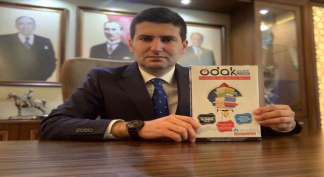 Öğrencilere karne hediyesi Ülkü Ocaklarından