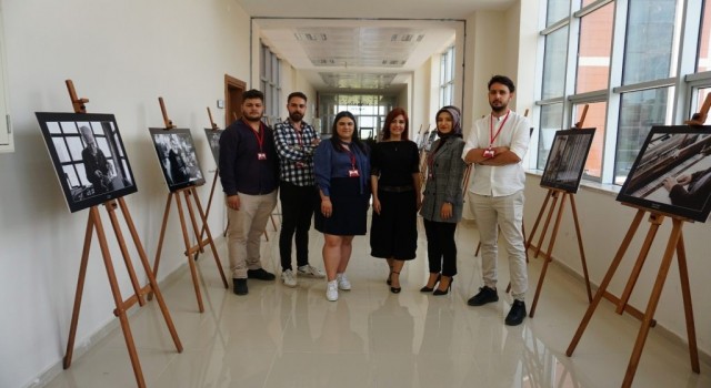 Öğrencilerin fotoğraflarından oluşan ‘Eskimeyen Eller sergisi ilgi gördü