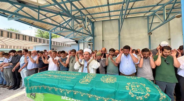 Okul müdürü kansere yenik düştü