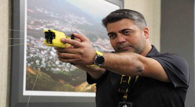 Öldürmeden etkisiz hale getiren enerji silahı TASER-7 Türkiyede