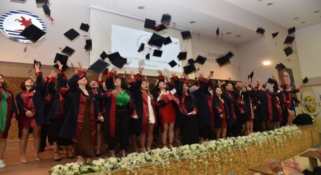 OMÜ Turizm Fakültesinde mezuniyet coşkusu