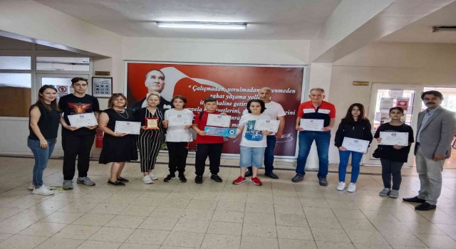 Ortaokul öğrencileri Matematik Olimpiyatlarında il bazında 3ncü oldu