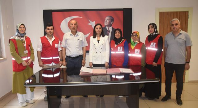 Osmaniye Belediyesi ve Türk Kızılay Osmaniye Şubesi ile işbirliği protokolü imzaladı