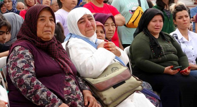 Osmaniyede hacı adayları dualarla kutsal topraklara uğurlandı