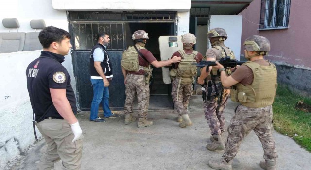 Osmaniyede torbacı operasyonu: 7 gözaltı