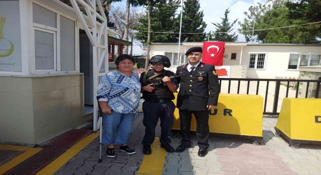 Özel birey için temsili askerlik töreni düzenlendi