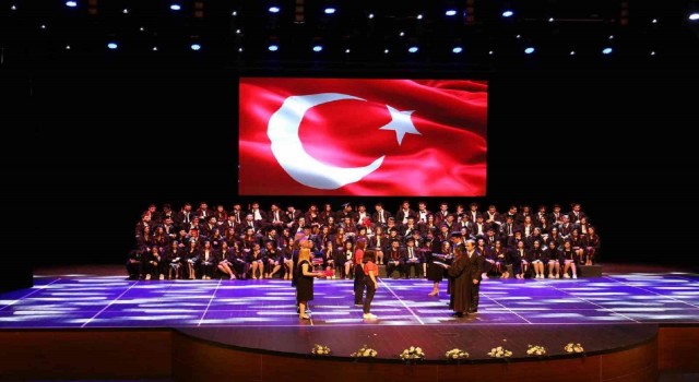 Özel Lise öğrencilerinin kep coşkusu