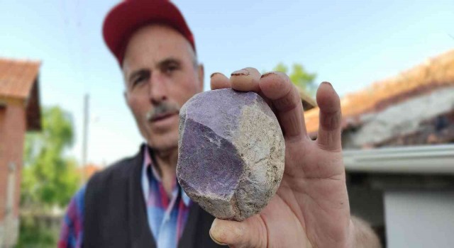 (Özel) Tarlasında çıkan taşların servet değerinde olduğunu çalındıktan sonra anladı