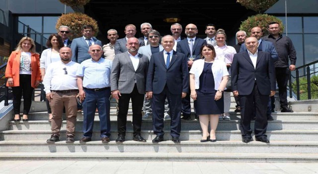 Özlüden iş dünyasına çağrı “Düzce için çalışalım”