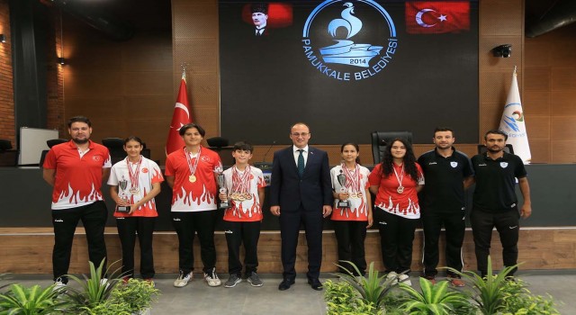 Pamukkaleli sporcular Başkan Örkiyle buluştu