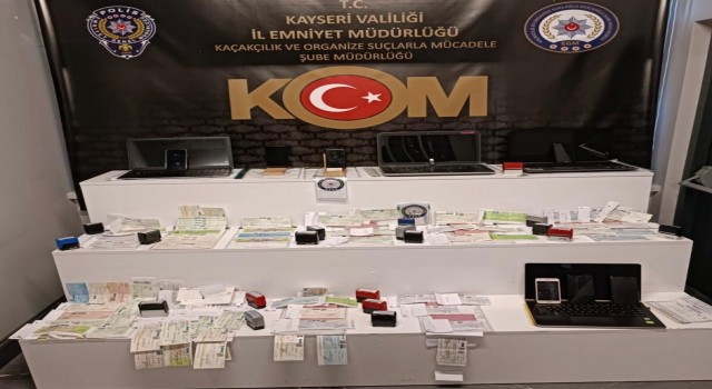 Paravan şirket kurarak 100 milyon dolandırdılar