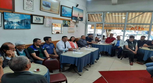 Pazaryerinde geleneksel halk toplantısı çay evinde gerçekleştirildi