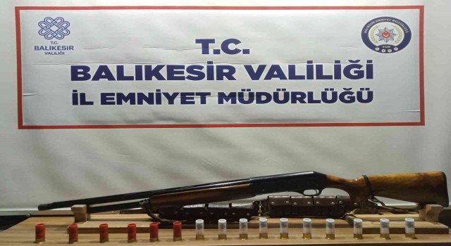 Polis ve jandarma Balıkesirde suçlulara göz açtırmıyor
