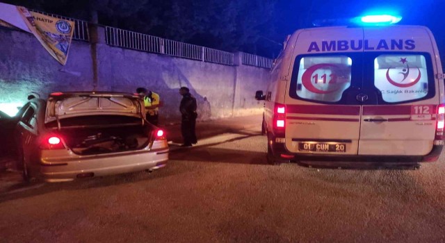 Polisin dur ihtarına uymayınca duvara çarptı