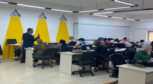 Pursaklar Belediye Başkanı Çetinden sınav öncesi üniversite adaylarına moral
