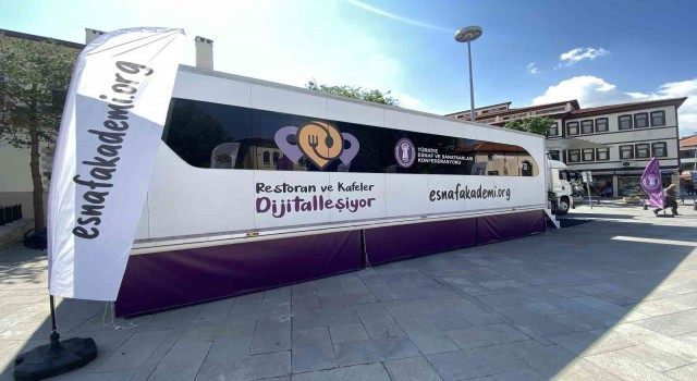 “Restoran ve Kafeler Dijitalleşiyor Projesi” eğitim tırı Konyada
