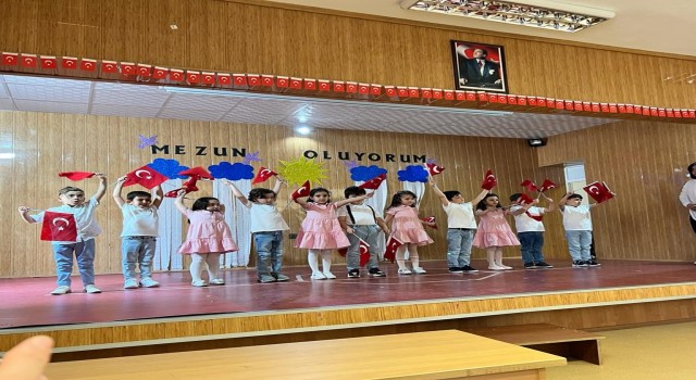 Sabancının minikleri sahnede devleşti