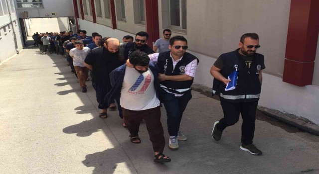 Şafak baskınında gözaltınan alınan 46 şüpheliden 26sı serbest kaldı
