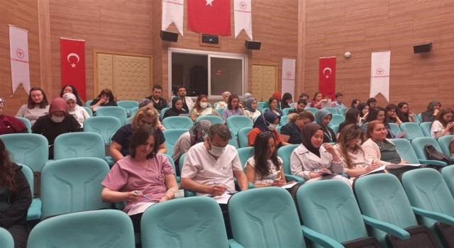 Sağlık personeline uyum eğitimi