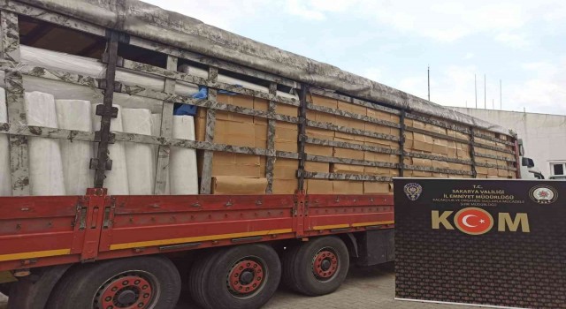 Sakaryada 2 ayrı operasyon: 13 milyon 275 bin makaron ele geçirildi