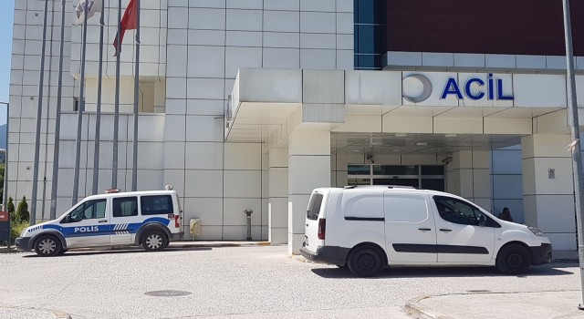 Sakaryada tapu dairesinde ikisi kadın toplam 3 memur darp edildi