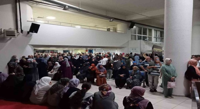 Sakaryadan hac kafilesi dualarla uğurlandı