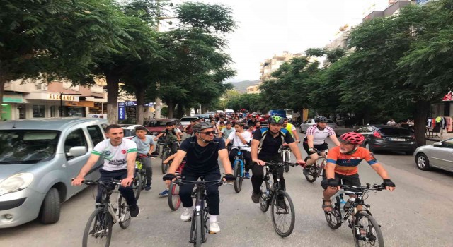 Salihlide pedallar sağlık için çevrildi