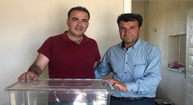 Samsatın 2 köyünde muhtarlık seçimi yapıldı