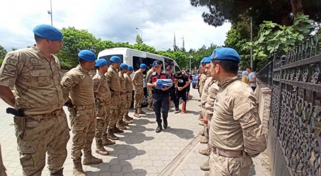 Samsunda uyuşturucu satıcılarına operasyon: 20 gözaltı