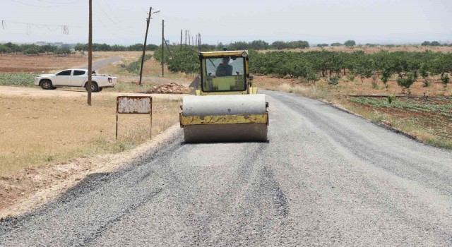 Şanlıurfa kırsalında asfalt çalışması