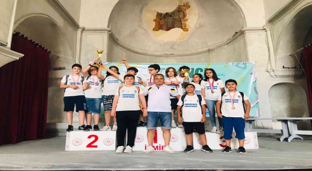 Selçuklu sporcular Çeşmeden 7 branşta birincilik ile döndü