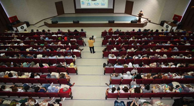 Selçukluda öğretmenlere sıfır atık eğitimi verildi