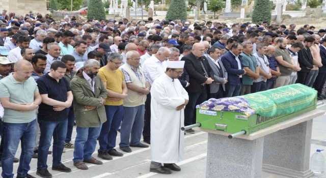 Selde hayatını kaybeden 5 çocuk annesi toprağa verildi