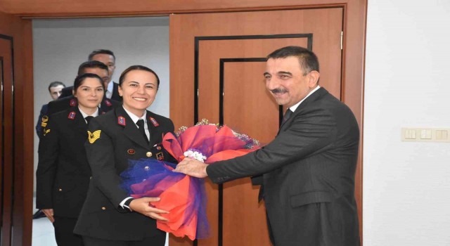 Siirt Vali Hacıbektaşoğlu, Jandarma Teşkilatının yıl dönümünü kutladı